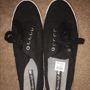 Size 9 casual sneakers